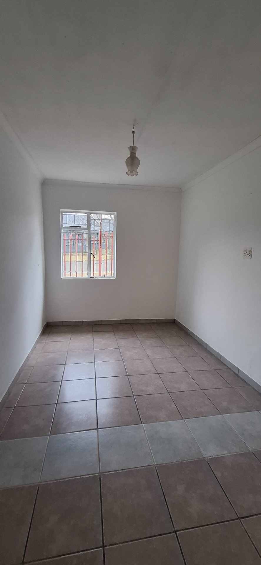 6 Bedroom Property for Sale in Ficksburg Free State